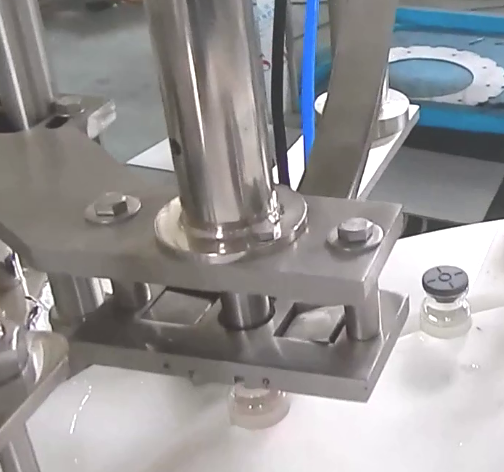 8ml、13ml、15ml裝眼藥水灌裝機細節(jié)圖